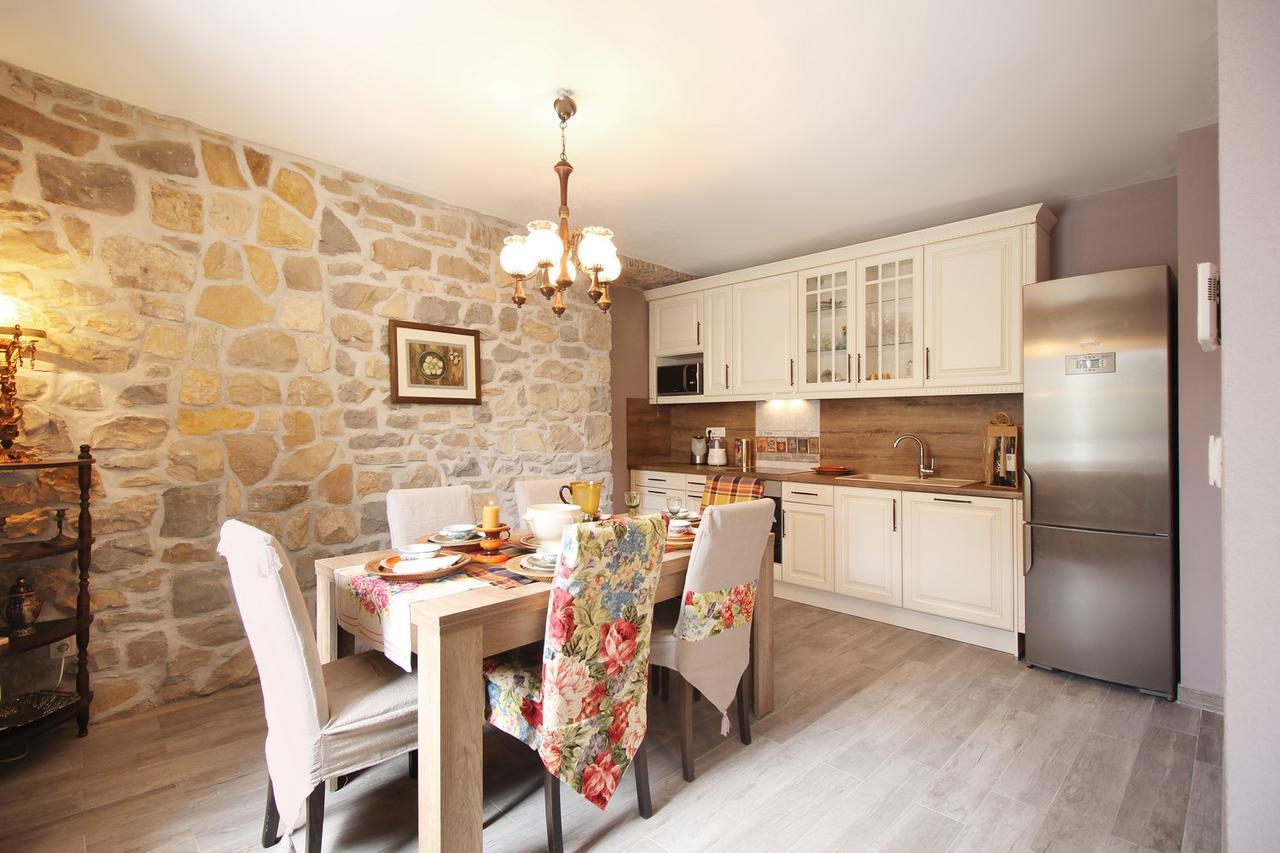 Villa Filipetti With Heated Pool Makarska Exterior foto